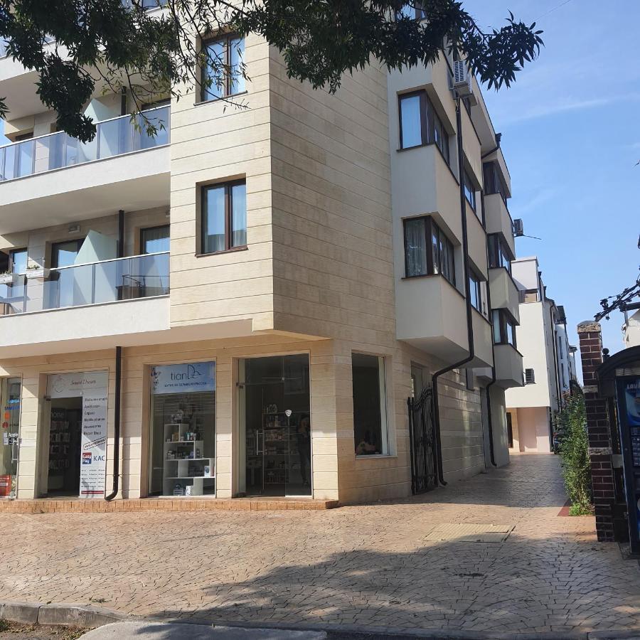 Апартамент Иванови Сарафово Burgas Stad Buitenkant foto