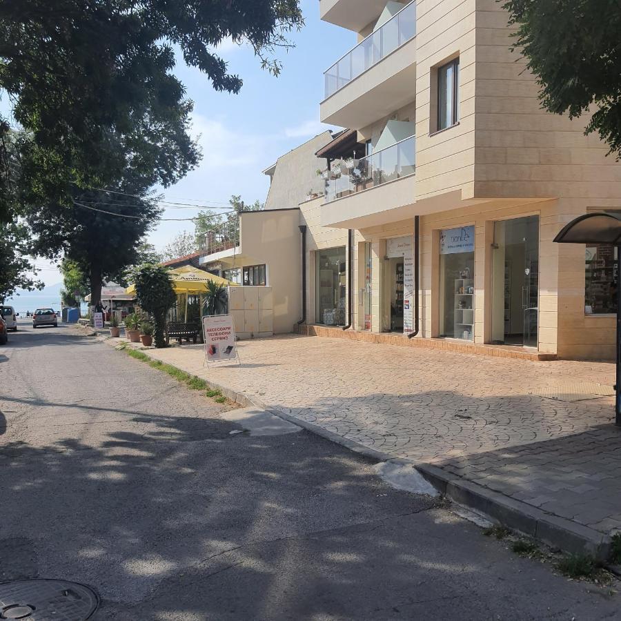 Апартамент Иванови Сарафово Burgas Stad Buitenkant foto