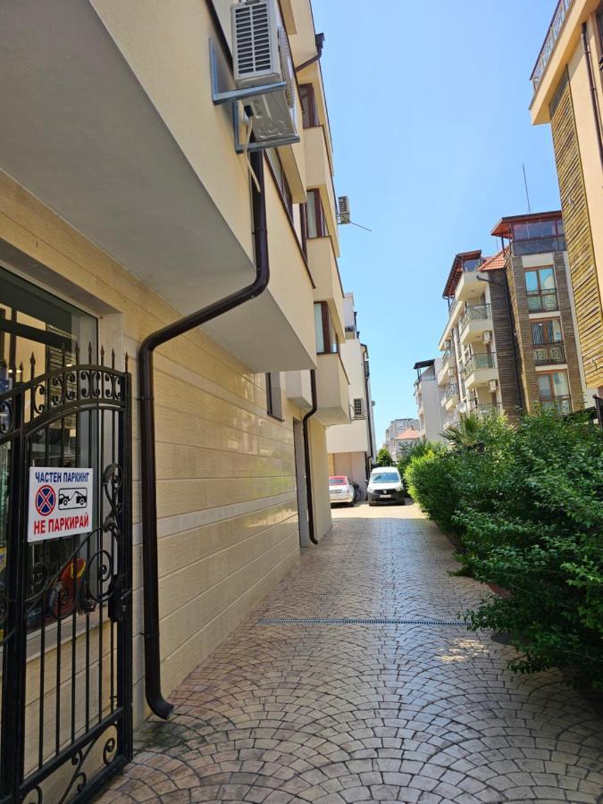 Апартамент Иванови Сарафово Burgas Stad Buitenkant foto