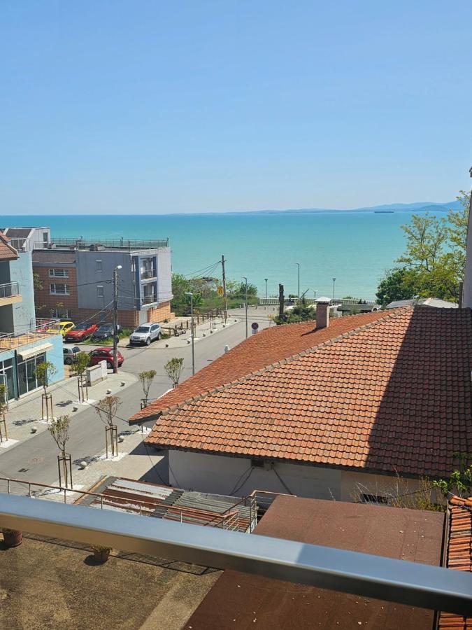 Апартамент Иванови Сарафово Burgas Stad Buitenkant foto